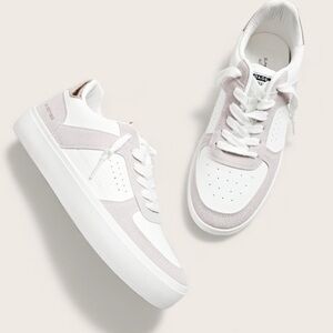 Becky by Vintage Havana Platform Style Sneakers – Size 8